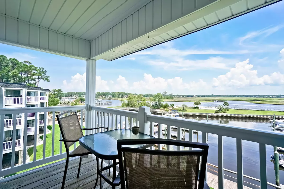 Oak Island, NC 28465,5400 E Yacht DR #D6