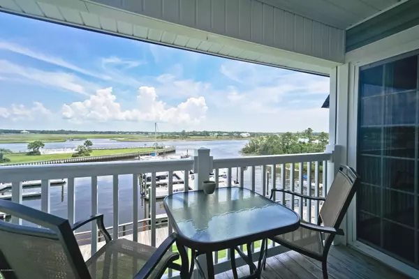 Oak Island, NC 28465,5400 E Yacht DR #D6