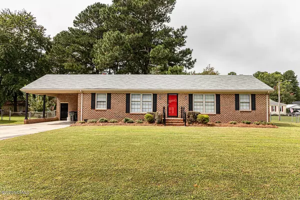 208 Saint Christophers WALK, Rocky Mount, NC 27804