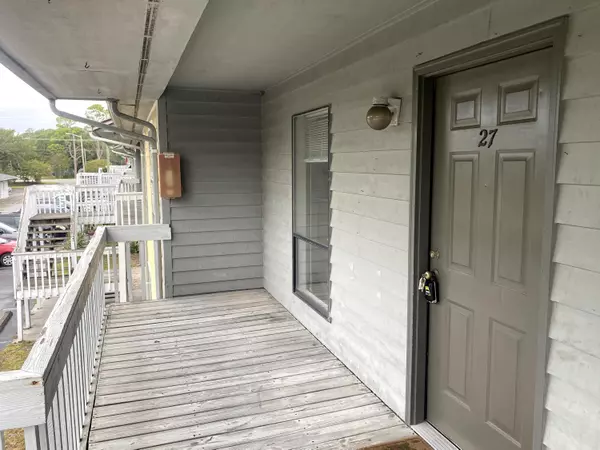 3309 Bridges ST #B27, Morehead City, NC 28557