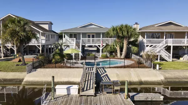 28 Newport ST, Ocean Isle Beach, NC 28469