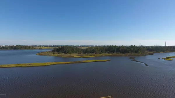 Surf City, NC 28445,430 Atkinson Point Road