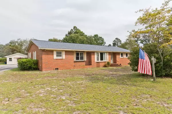 301 Taylor Notion RD, Cape Carteret, NC 28584