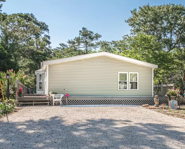 1638 Woodview CIR SW, Ocean Isle Beach, NC 28469