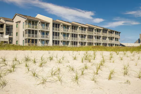 2111 W Fort Macon RD #204 Dunescape, Atlantic Beach, NC 28512