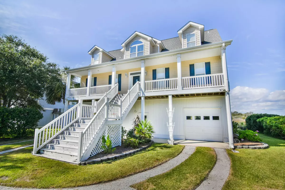 North Topsail Beach, NC 28460,125 Old Village LN