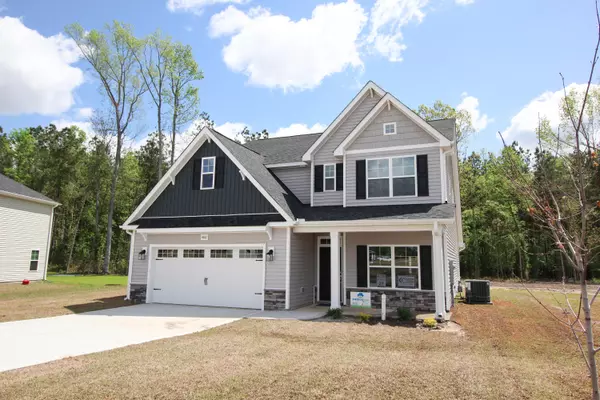 400 Holly Grove DR, Winterville, NC 28590