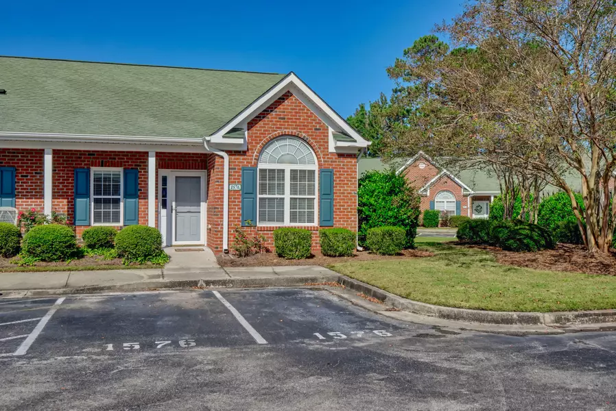 1576 Honey Bee LN #4, Wilmington, NC 28412