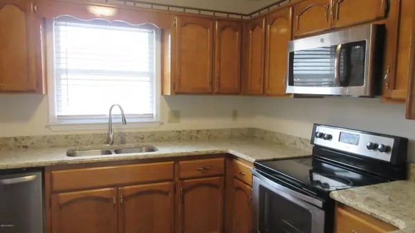 Laurinburg, NC 28352,1004 Old Charleston CIR