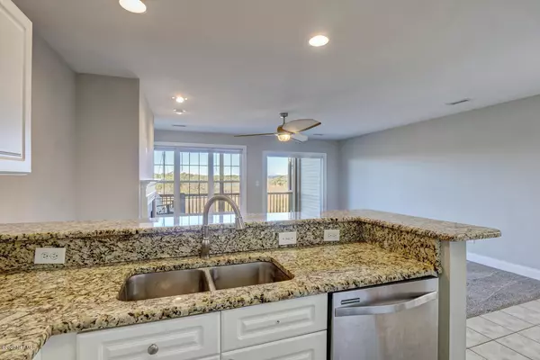 Surf City, NC 28445,517 N New River DR #C