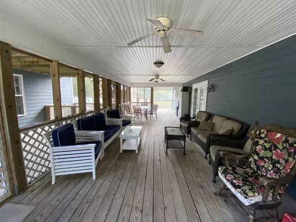 Gloucester, NC 28528,165 Gloucester LN