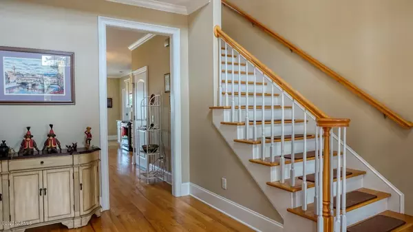 North Myrtle Beach, SC 29582,4632 S Island DR