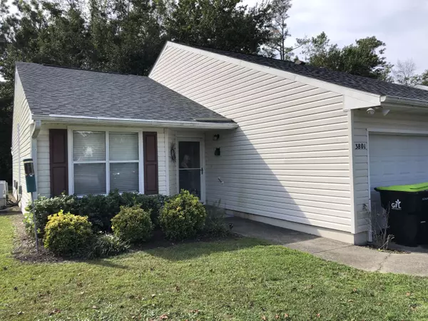 3801 Galantis DR, Morehead City, NC 28557