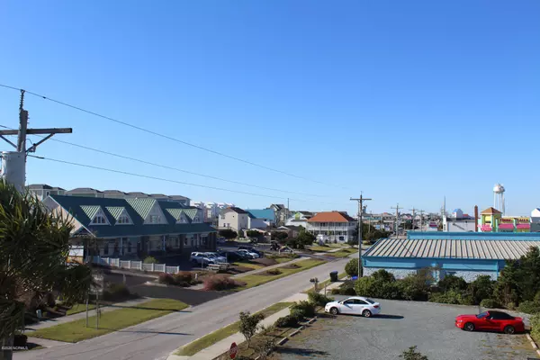 Surf City, NC 28445,305 N Topsail DR #15