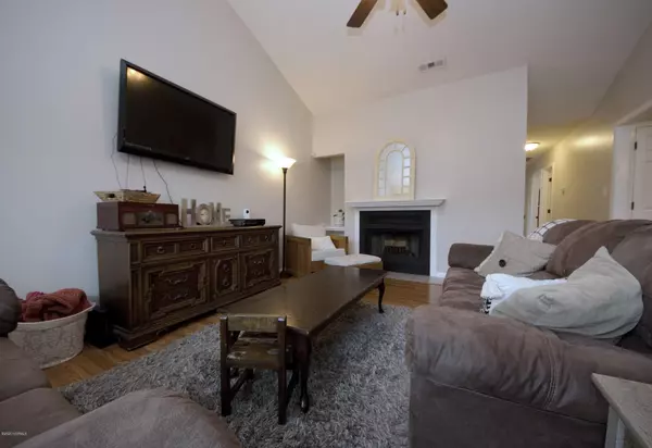 Jacksonville, NC 28540,427 Hunting Green DR