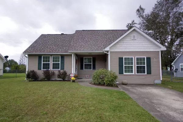 427 Hunting Green DR, Jacksonville, NC 28540