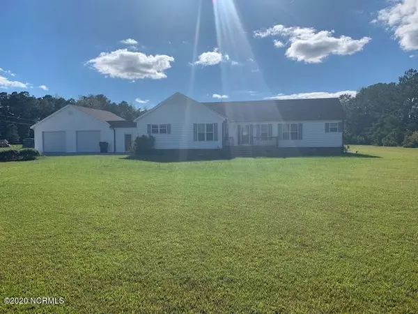 Swansboro, NC 28584,415 Swansboro Loop RD