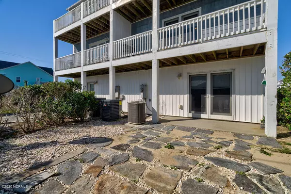 Kure Beach, NC 28449,537 S Third AVE #A