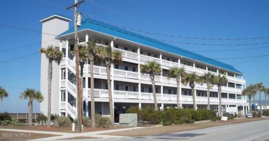 305 N Topsail DR #13, Surf City, NC 28445