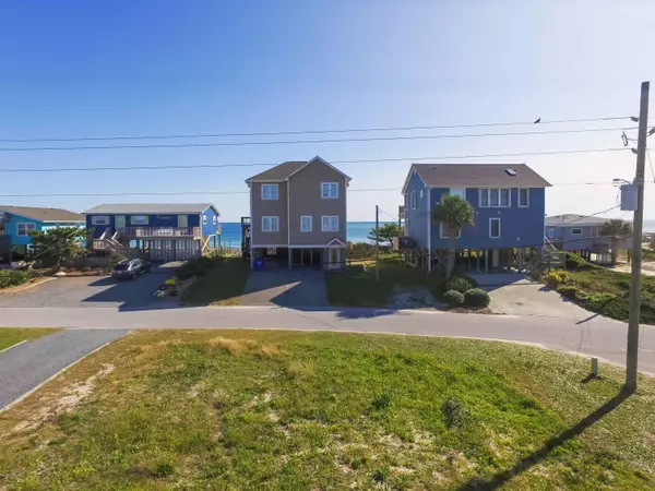 Surf City, NC 28445,601 N Shore DR