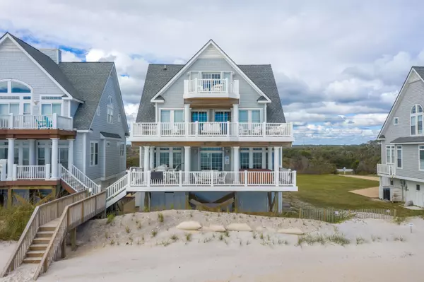 North Topsail Beach, NC 28460,4248 Island DR