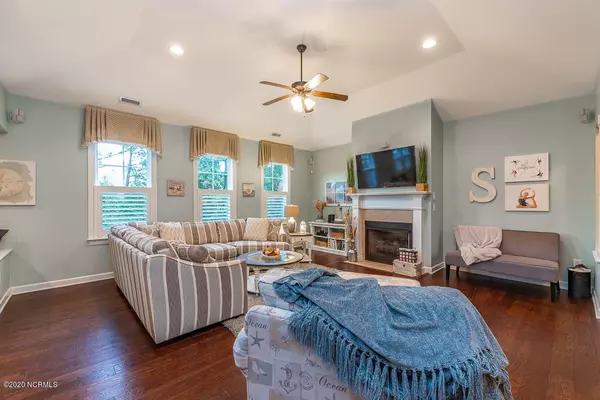 Cedar Point, NC 28584,301 Treasure Cay