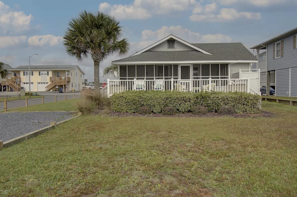 Holden Beach, NC 28462,231 Brunswick AVE W