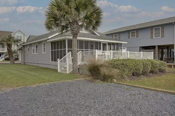 Holden Beach, NC 28462,231 Brunswick AVE W