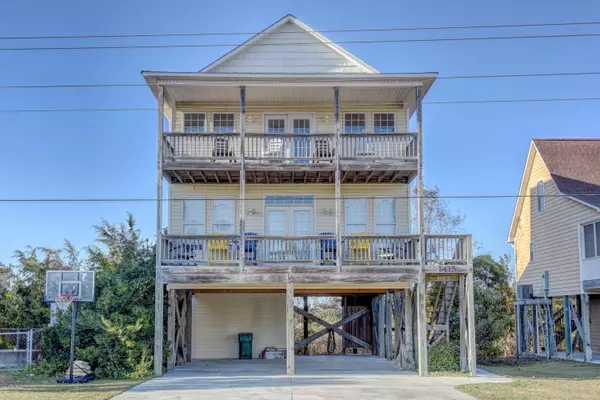 1415 N New River DR, Surf City, NC 28445