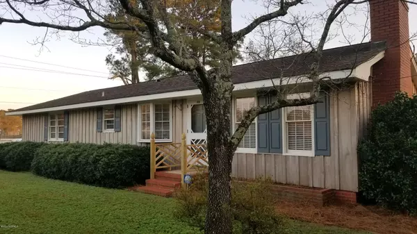 416 E Lewis ST, Whiteville, NC 28472