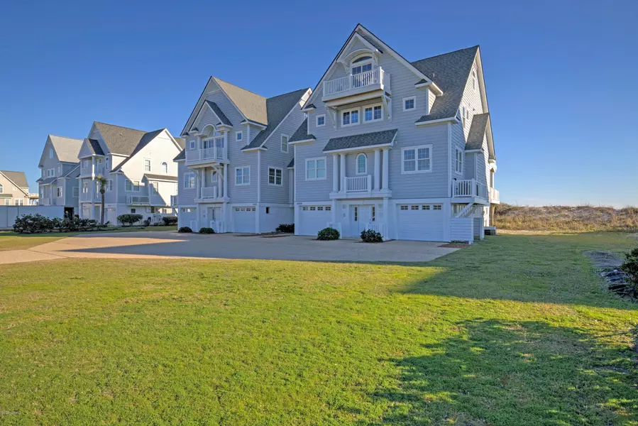 4266 Island DR, North Topsail Beach, NC 28460