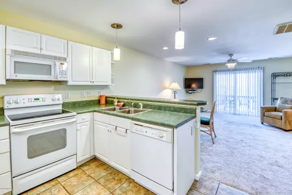 Surf City, NC 28445,220 Lazy Day DR