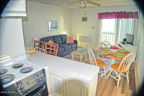 North Topsail Beach, NC 28460,2264 New River Inlet RD #209