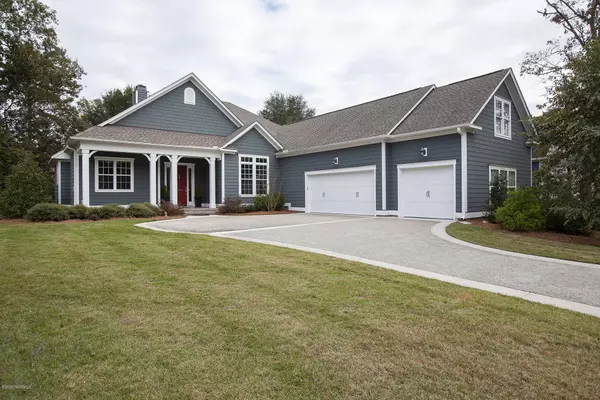 8128 Wade Hampton Court, Wilmington, NC 28411