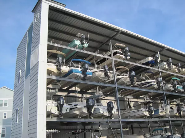 111 N New River DR #D31, Surf City, NC 28445