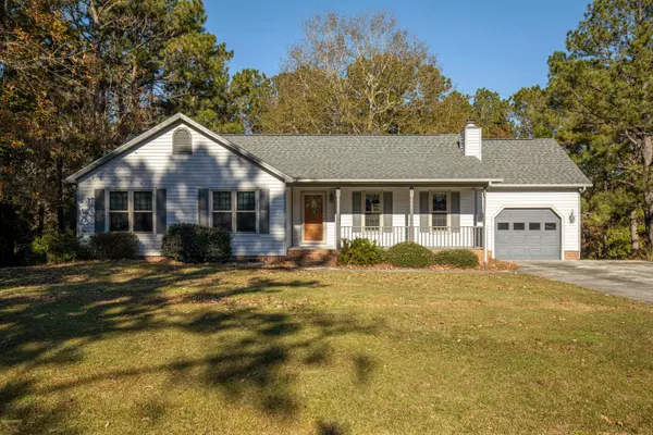 110 Walnut Drive, Swansboro, NC 28584