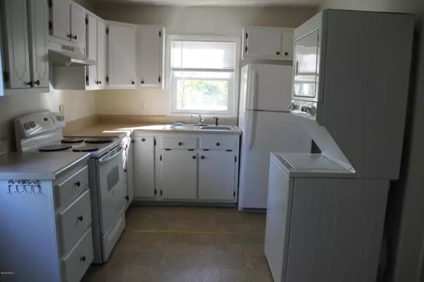 Burgaw, NC 28425,402 S Smith ST