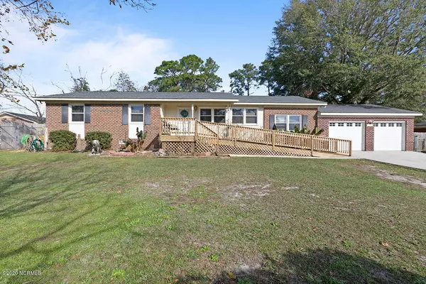 222 Mohawk Trail, Wilmington, NC 28409