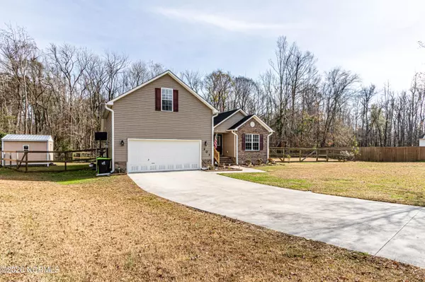 Jacksonville, NC 28540,203 Saw Briar CT