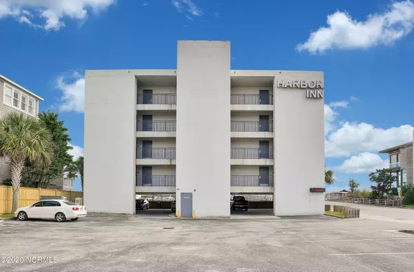 701 Causeway DR #4-D, Wrightsville Beach, NC 28480