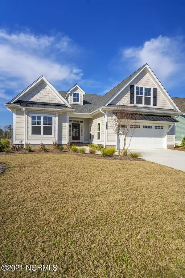 3454 Lake Club CIR, Oak Island, NC 28461