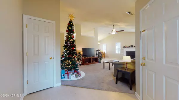 Midway Park, NC 28544,214 Remington DR