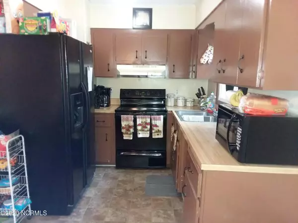 Kinston, NC 28504,2202 Trinity Club DR