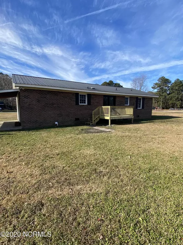 Kinston, NC 28504,737 Garland AVE