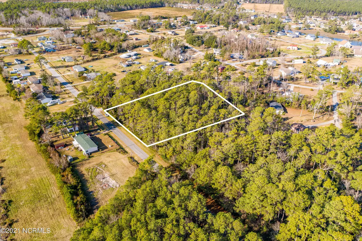 Beaufort, NC 28516,215 Piver RD