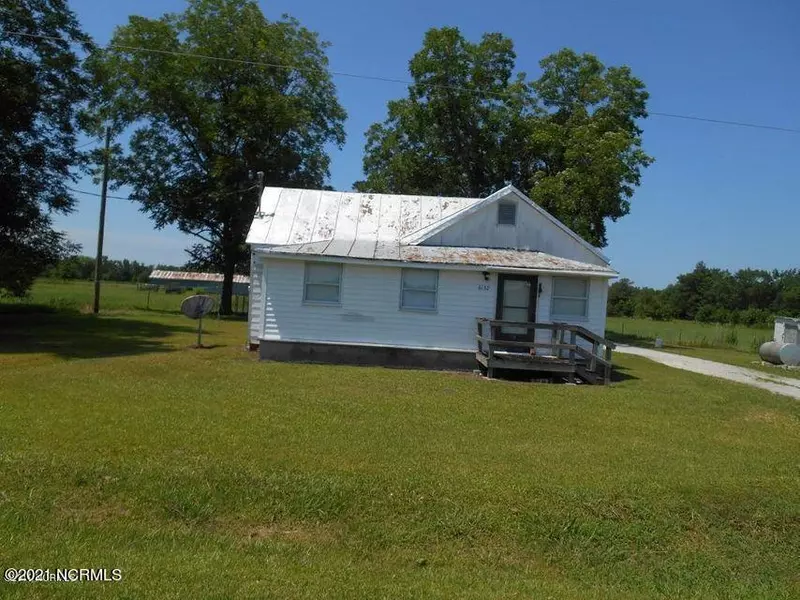 6132 Gum Swamp RD, Ayden, NC 28513