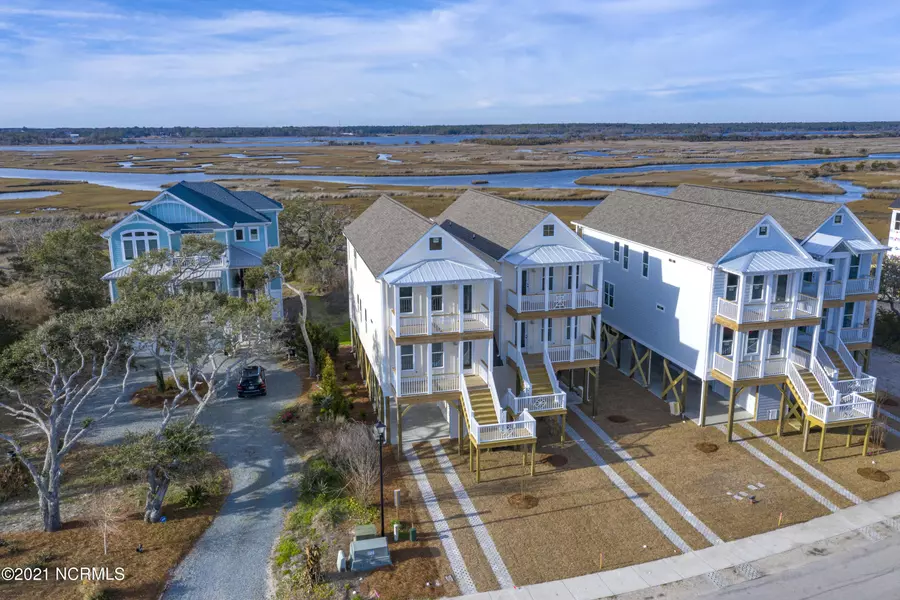 127 S Boca Bay LN #B, Surf City, NC 28445