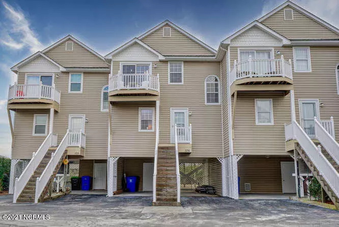 106 Heron Cay CT, North Topsail Beach, NC 28460