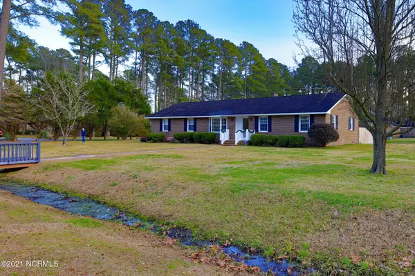 104 Independence ST, Teachey, NC 28464