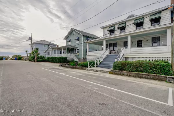 Wrightsville Beach, NC 28480,10 E Charlotte ST